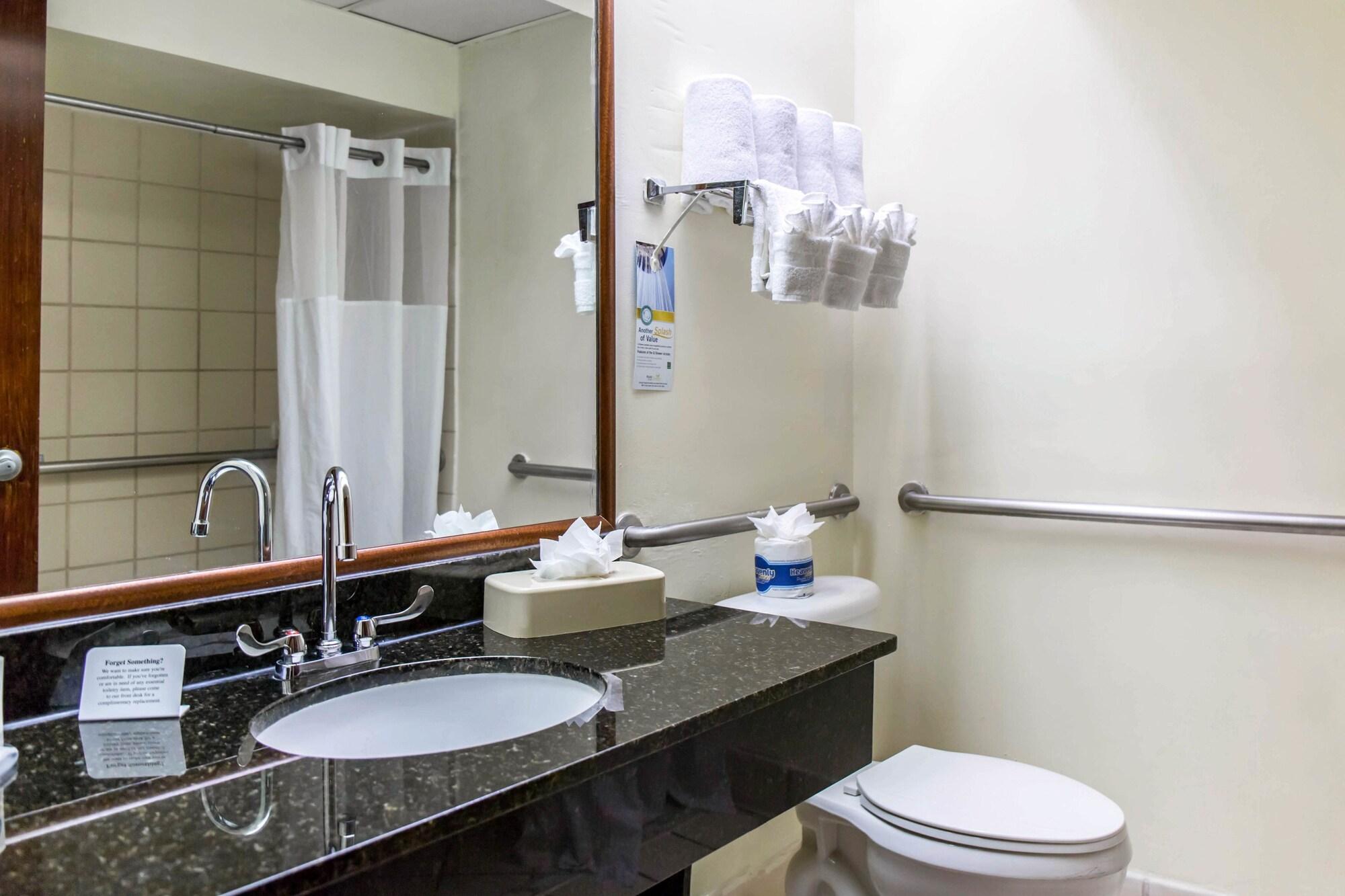 Comfort Inn Вайтвілл Екстер'єр фото