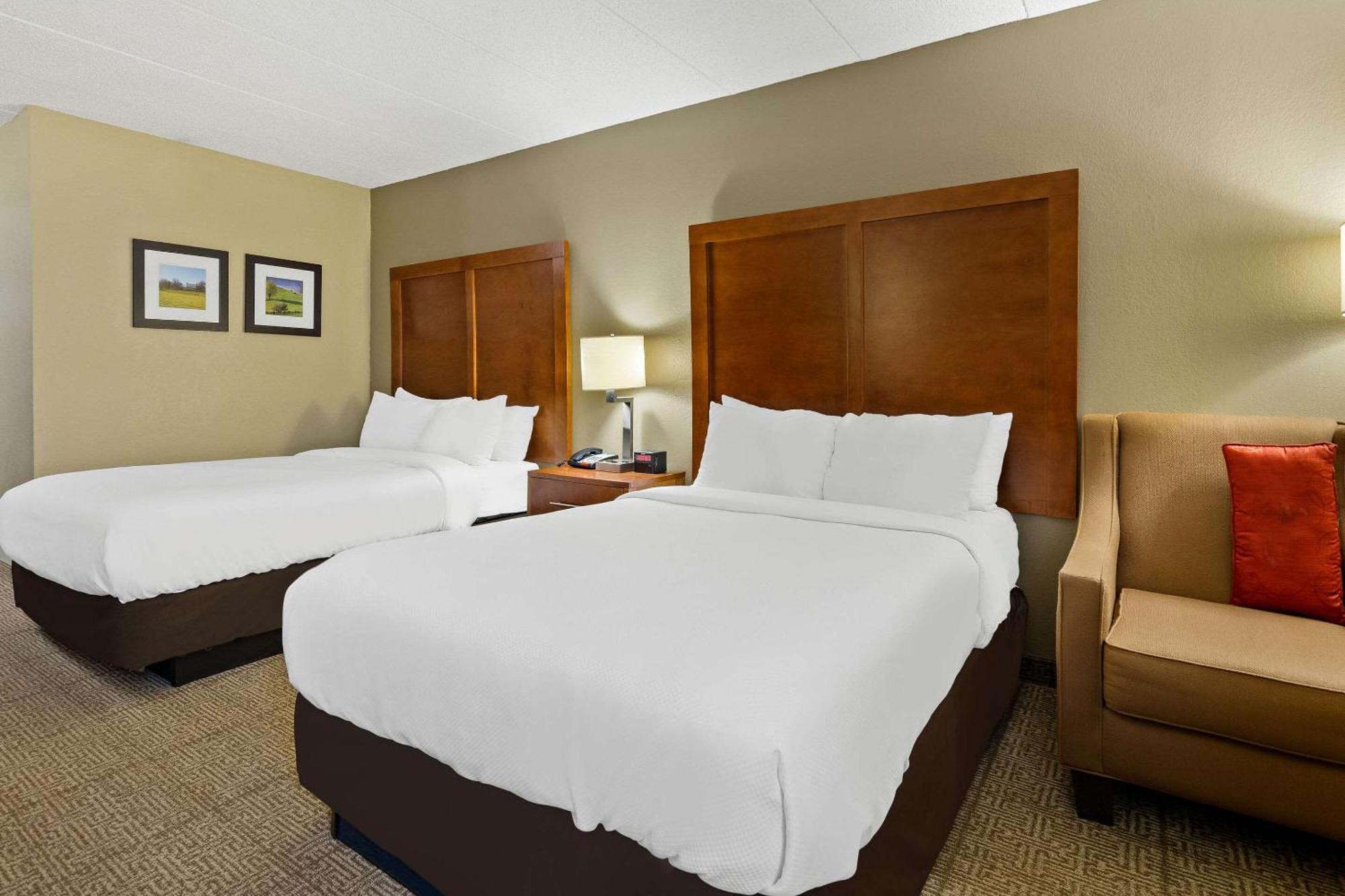 Comfort Inn Вайтвілл Екстер'єр фото