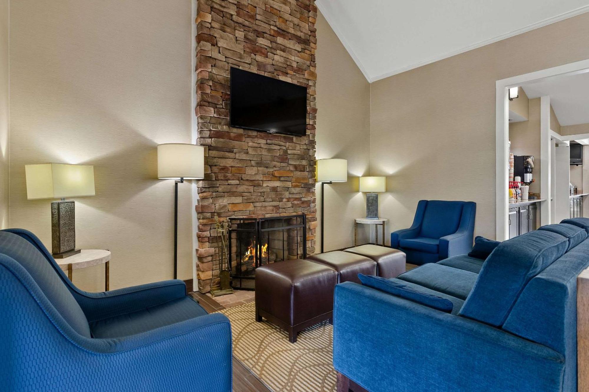 Comfort Inn Вайтвілл Екстер'єр фото